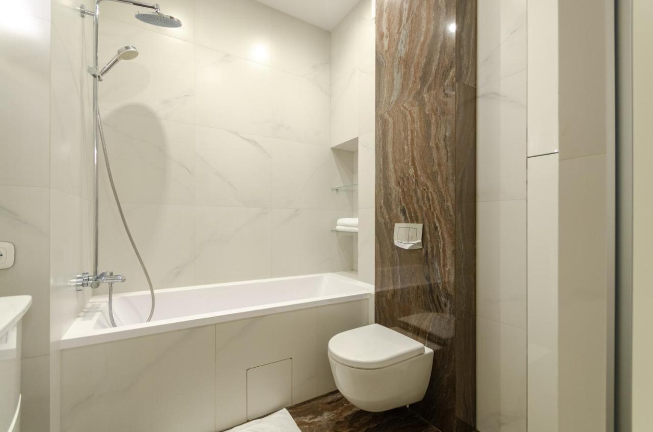 Petrovdom Apartaments 11-212 In Rc Central Park, 7 John Mccain Street Kiev Exterior foto